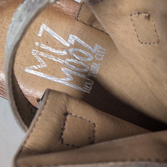 Miz Mooz Fallon Ankle Strap Metallic Gladiator Leather Sandal Size 9-9.5 (40) - Picture 2 of 9